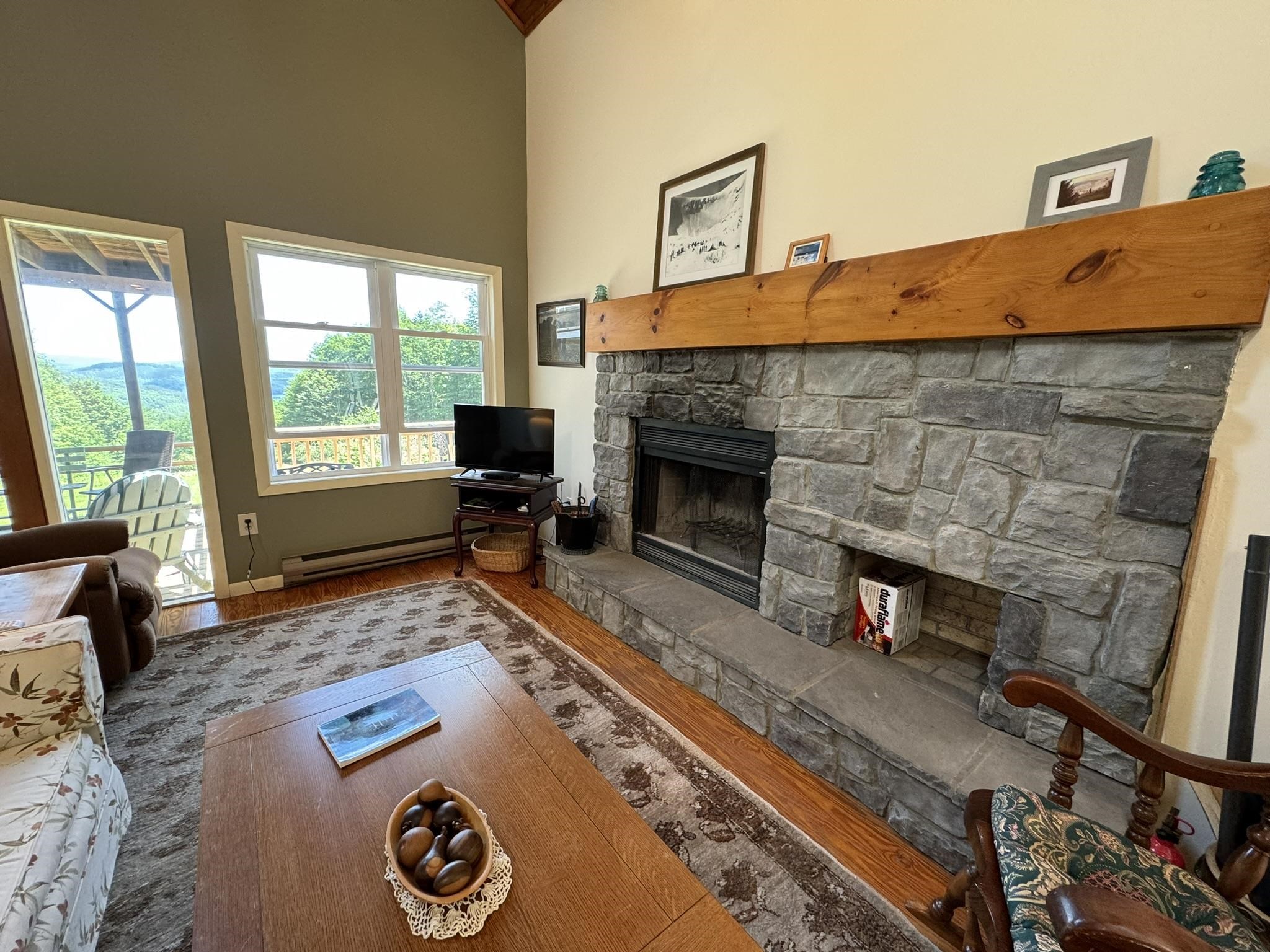 532 Potter Hill Road Readsboro, VT 05350 - Photo 4 of 40