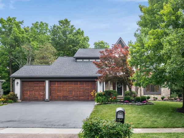 $498,400 | 14 Highmeadow Drive, Columbus, OH 43230