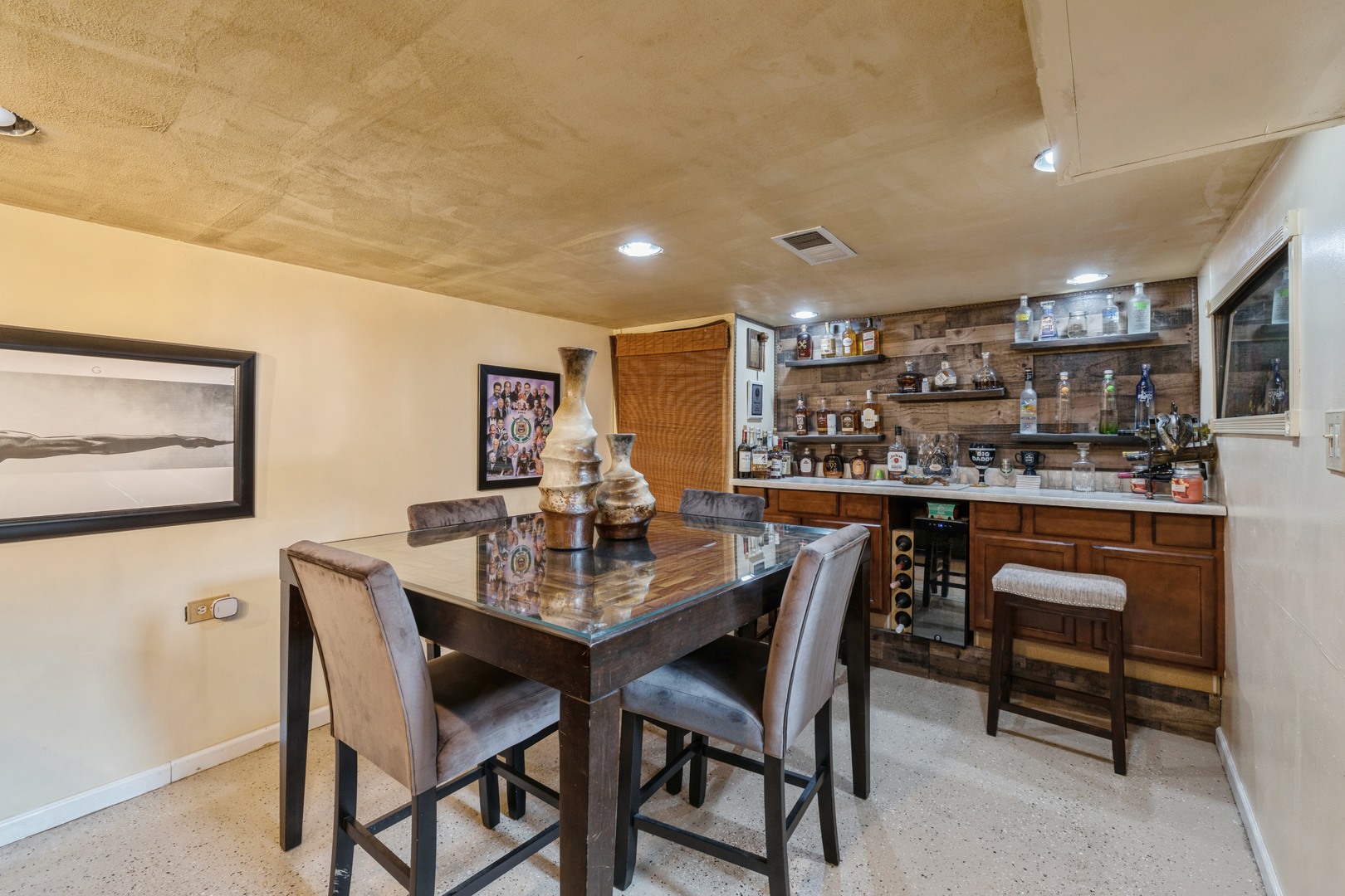 3922 West 85th Place Chicago, IL 60652 - Photo 15 of 17 a dining area with furniture and a kitchen view