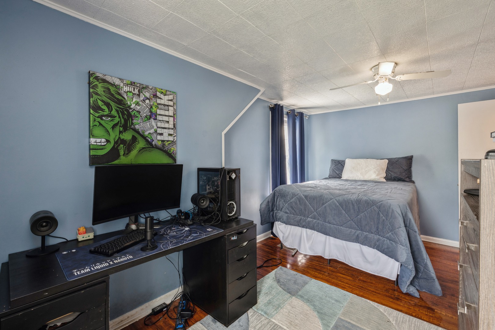 3922 West 85th Place Chicago, IL 60652 - Photo 10 of 17 a bedroom with a workspace