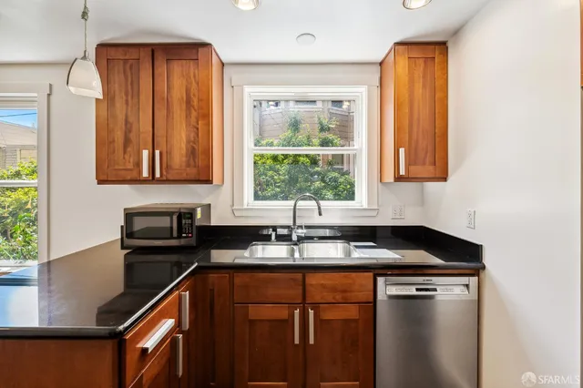 $2,998,000 | 1375 Sacramento Street, San Francisco, CA 94109