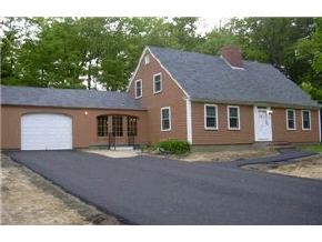 44 Ferry Road Nashua, NH 03064 - Photo 2 of 5