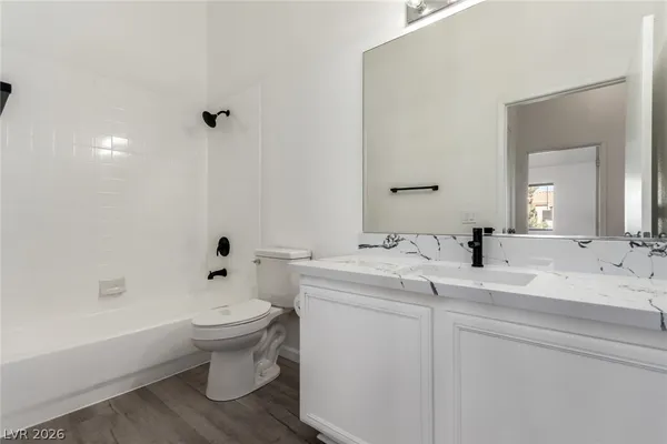 $1,999 | 2110 Los Feliz Street, Unit 2015, Las Vegas, NV 89156