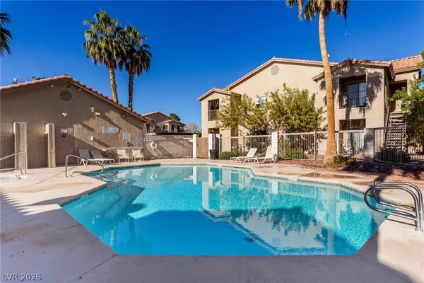 $1,999 | 2110 Los Feliz Street, Unit 2015, Las Vegas, NV 89156