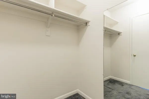 $2,050 | 3709 South George Mason Drive, Unit 115, Falls Church, VA 22041