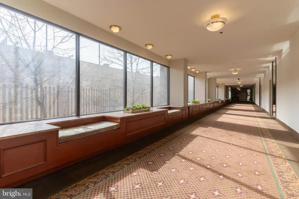 $2,050 | 3709 South George Mason Drive, Unit 115, Falls Church, VA 22041