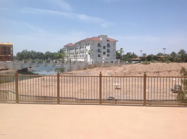 $1,895 | 2511 West Queen Creek Road, Unit 155, Chandler, AZ 85248