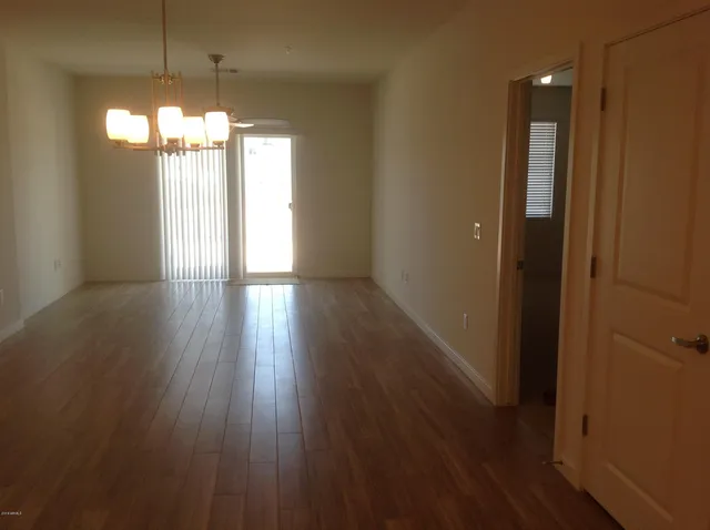 $1,895 | 2511 West Queen Creek Road, Unit 155, Chandler, AZ 85248