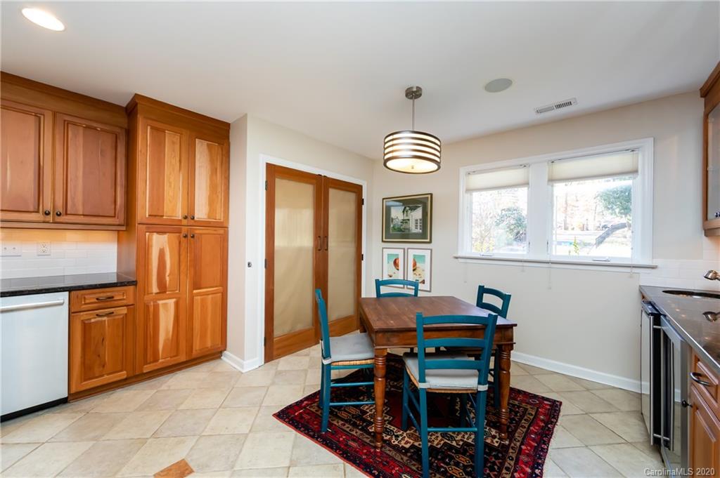 4417 Barwick Road Charlotte, NC 28211 - Photo 12 of 48 Gallery Image 12