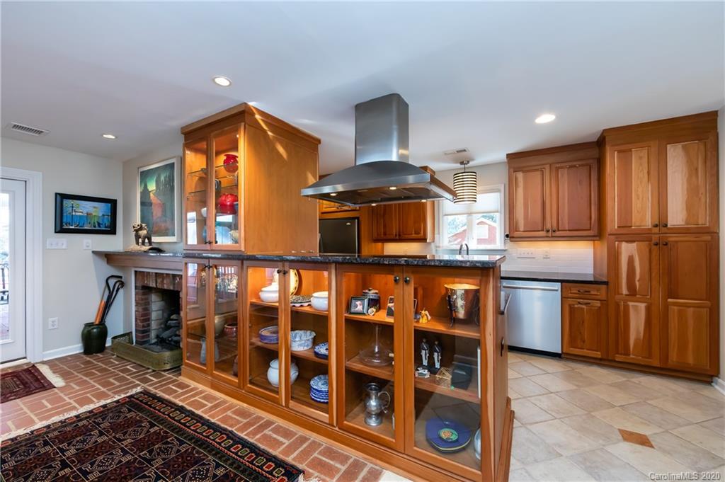 4417 Barwick Road Charlotte, NC 28211 - Photo 15 of 48 Gallery Image 15