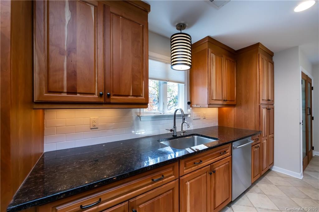 4417 Barwick Road Charlotte, NC 28211 - Photo 17 of 48 Gallery Image 17