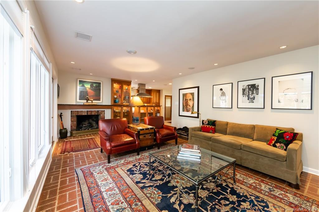 4417 Barwick Road Charlotte, NC 28211 - Photo 23 of 48 Gallery Image 23