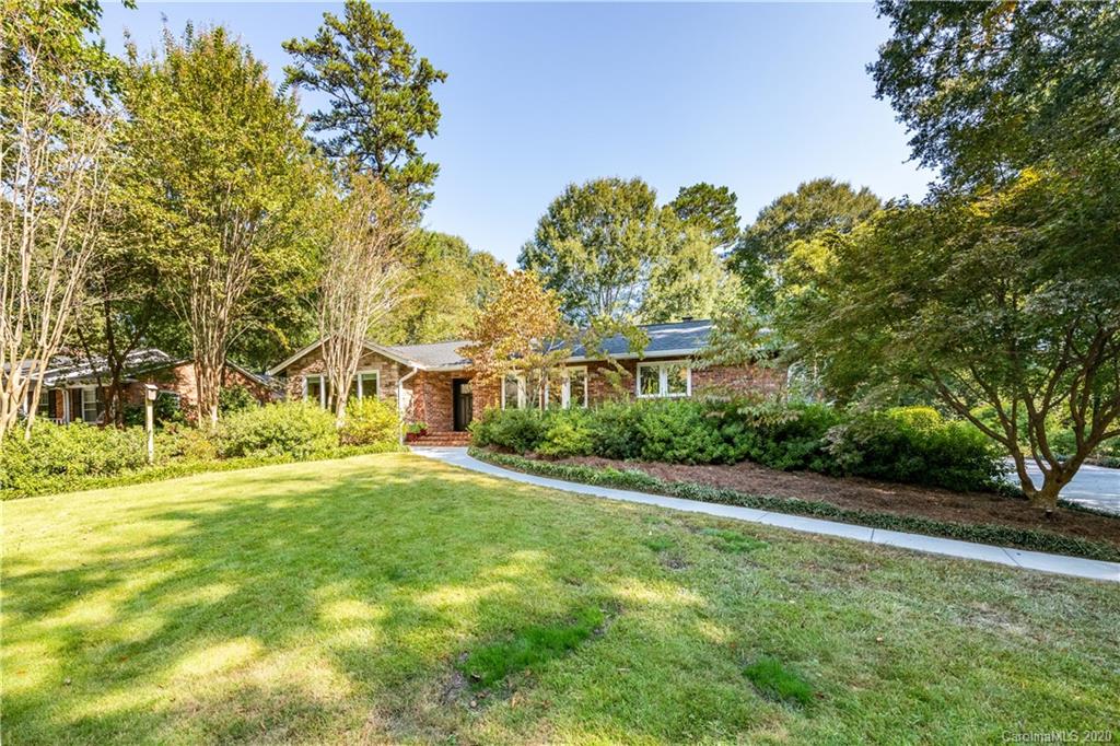 4417 Barwick Road Charlotte, NC 28211 - Photo 4 of 48 Gallery Image 4