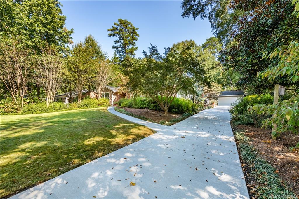 4417 Barwick Road Charlotte, NC 28211 - Photo 5 of 48 Gallery Image 5