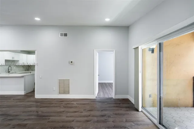 $3,100 | 6211 Southwest 116th Place, Unit C22, Miami, FL 33173