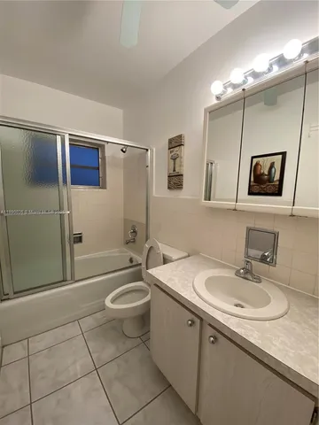 $1,475 | 1050 Atlantic Shores Boulevard, Unit 204, Hallandale Beach, FL 33009