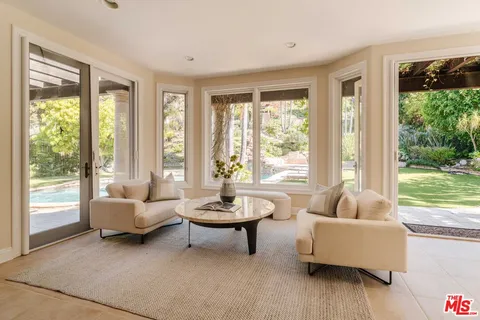 $4,295,000 | 16799 Monte Hermoso Drive, Pacific Palisades, CA 90272
