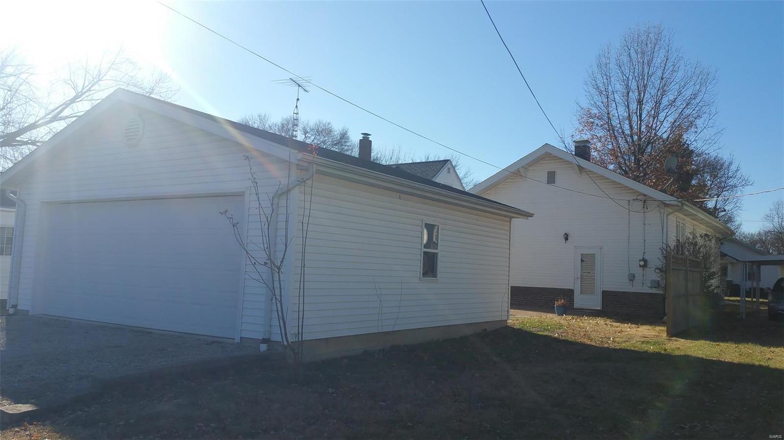 2130 North 7th Street Springfield, IL 62702 - Photo 3 of 27