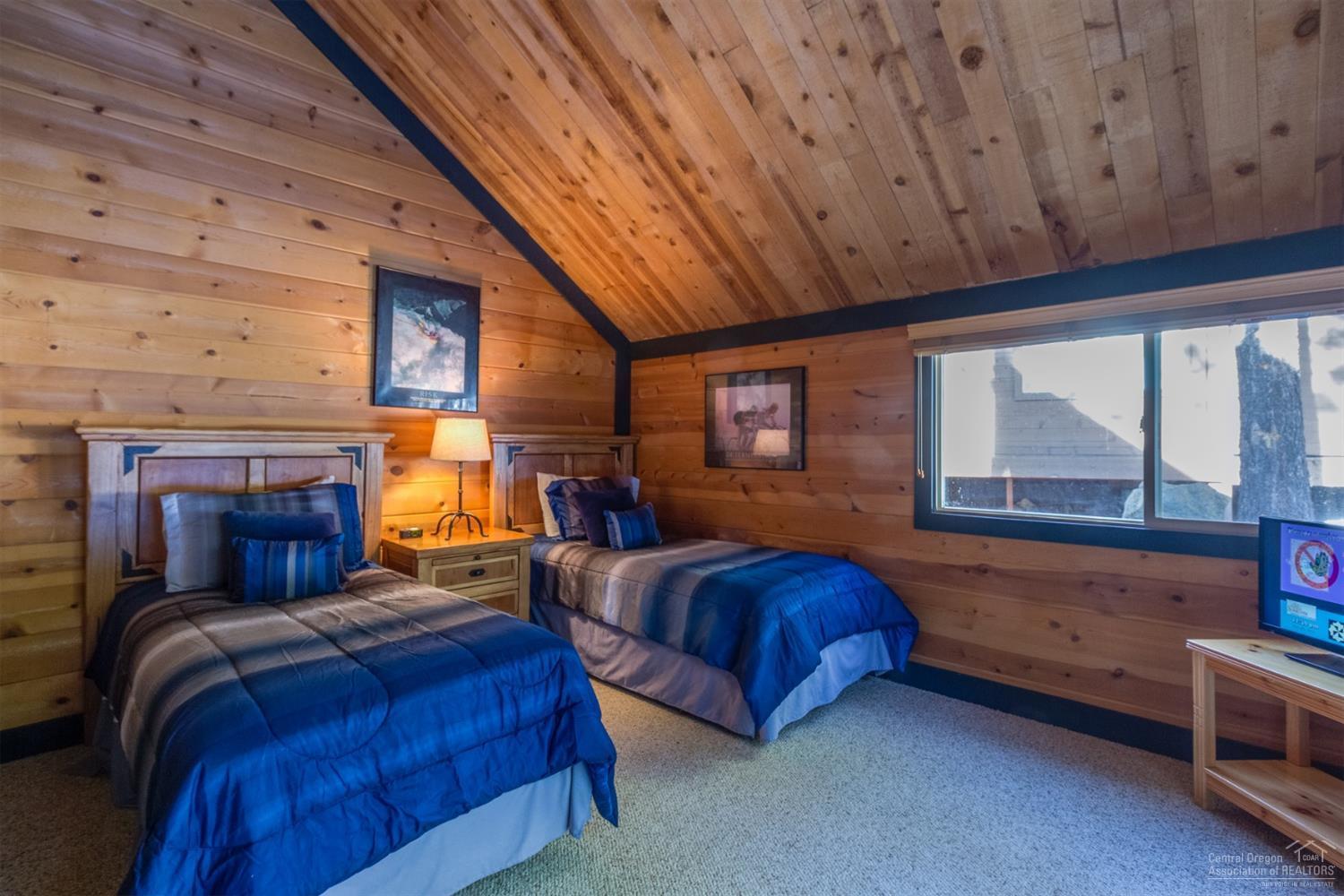 57389 Overlook Road Sunriver, OR 97707 - Photo 11 of 16 Additional Photo