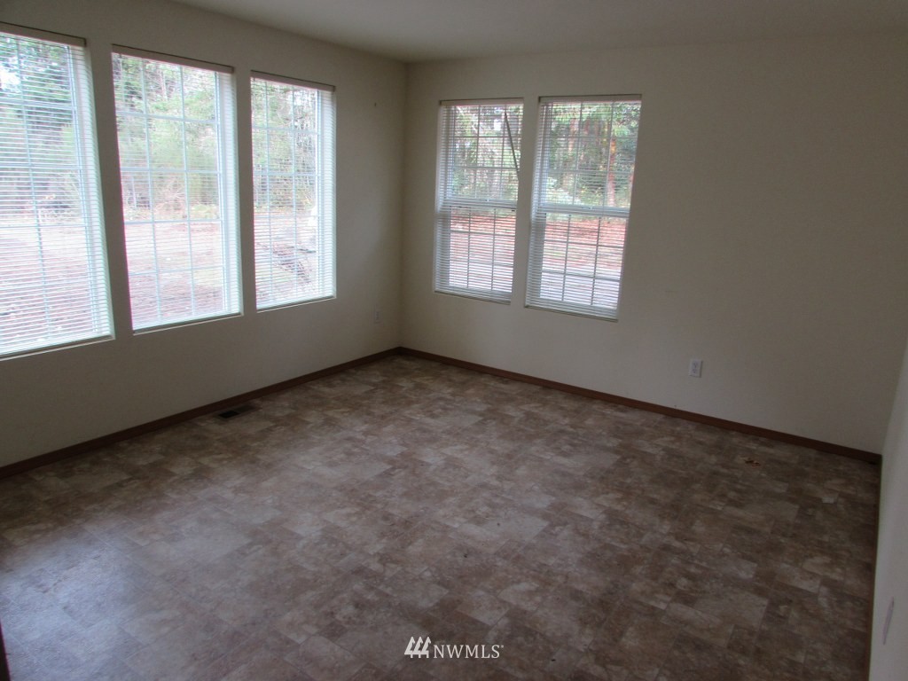 5446 Johnson Point Road Northeast Olympia, WA 98516 - Photo 2 of 11 Gallery Image 2