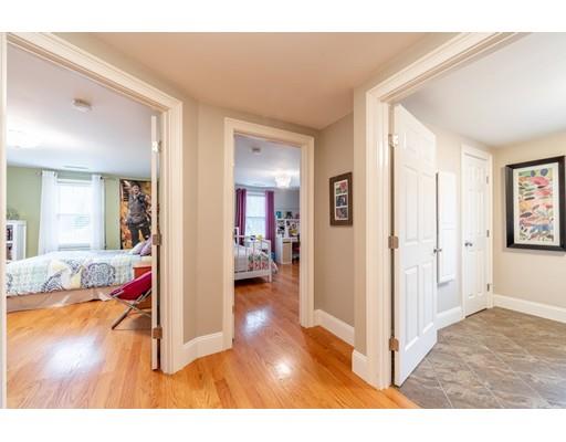 18 Shelby Road Reading, MA 01867 - Photo 12 of 26 Gallery Image 12