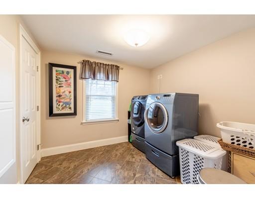 18 Shelby Road Reading, MA 01867 - Photo 16 of 26 Gallery Image 16