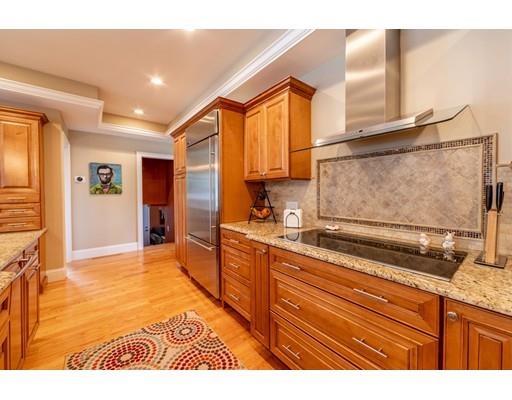 18 Shelby Road Reading, MA 01867 - Photo 5 of 26 Gallery Image 5