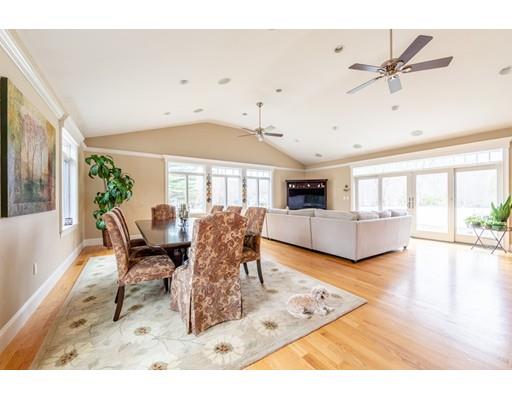 18 Shelby Road Reading, MA 01867 - Photo 7 of 26 Gallery Image 7