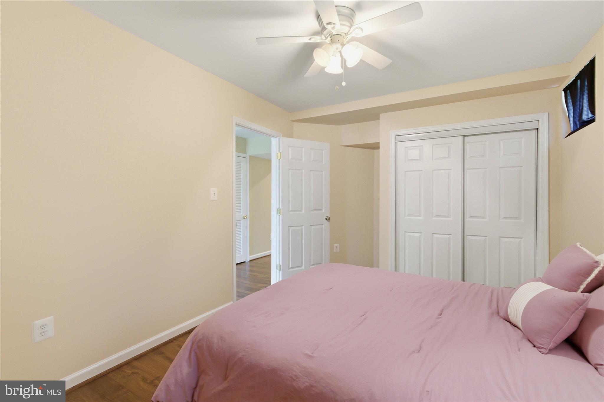 43605 Wembley Lane Chantilly, VA 20152 - Photo 32 of 41 LL Bedroom