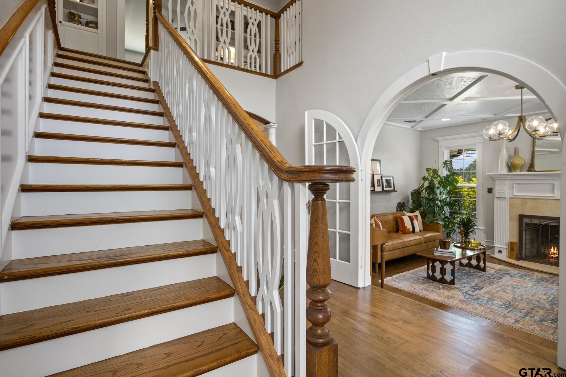 134 Private Road New Boston, TX 75570 - Photo 5 of 40 a view of entryway and hall with wooden floor