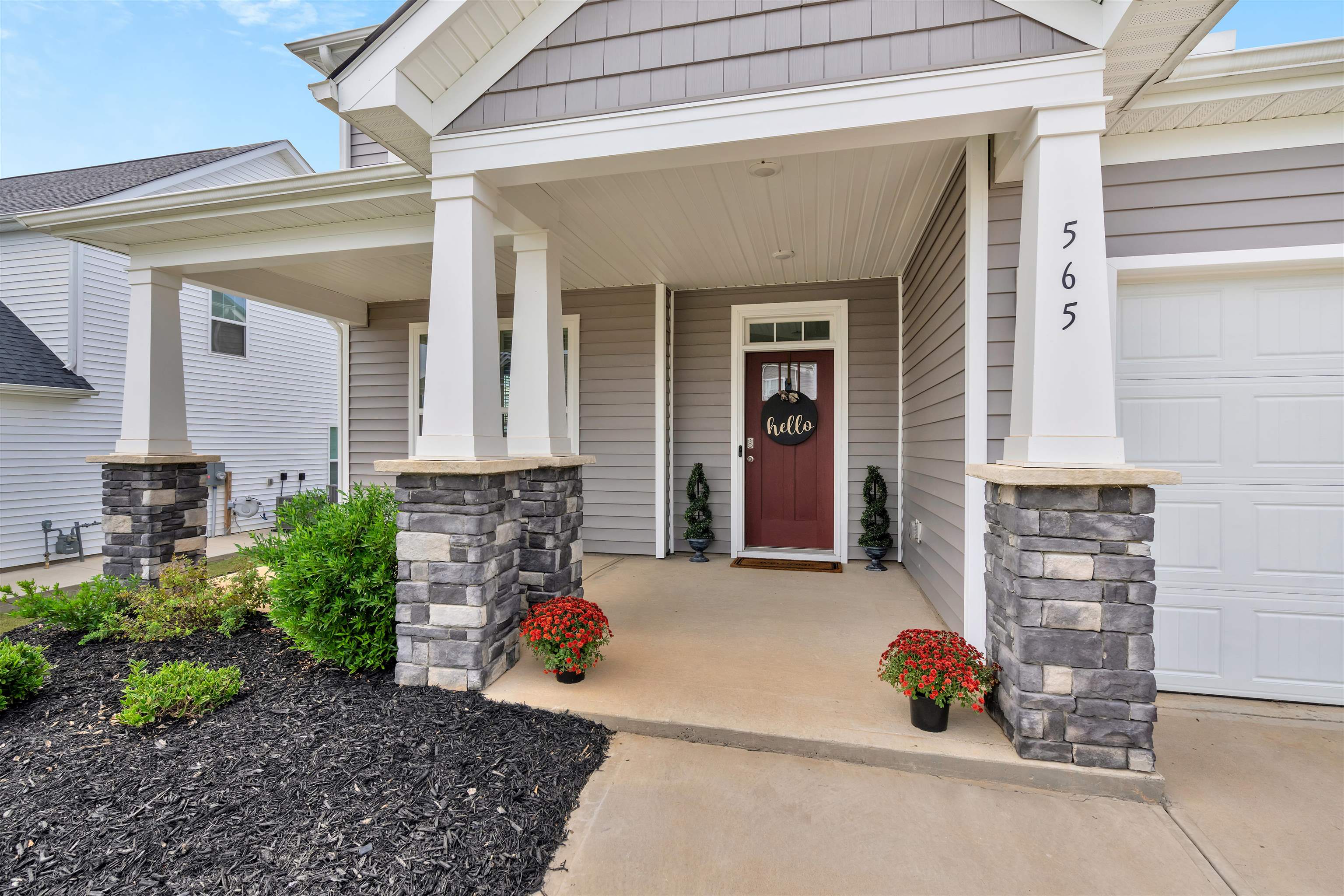 565 Fenwick Drive Woodruff, SC 29388 - Photo 2 of 27