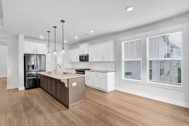 $399,900 | 565 Fenwick Drive, Woodruff, SC 29388