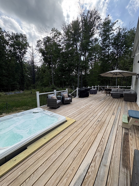 203 Albee Road Uxbridge, MA 01569 - Photo 7 of 39