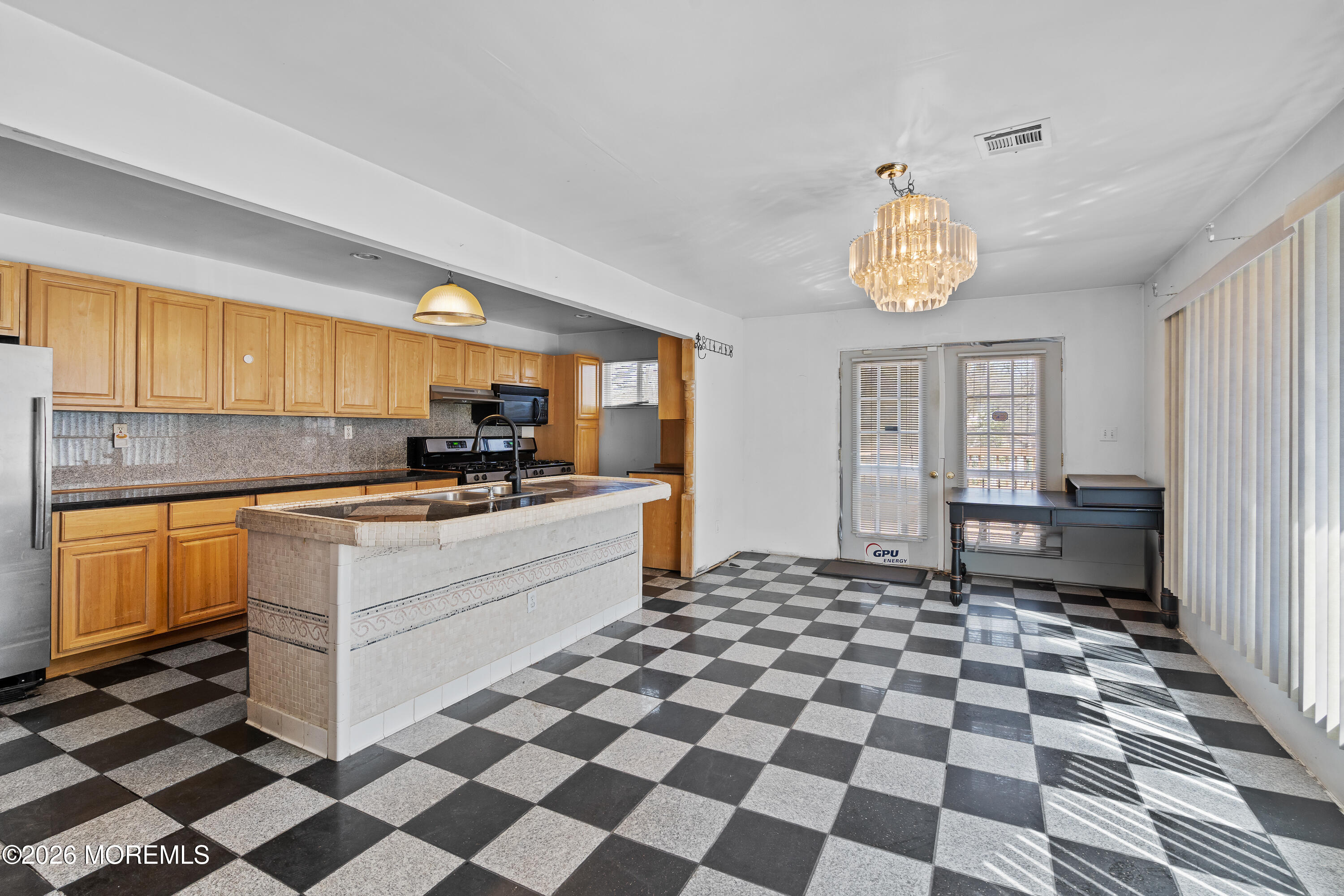 271 Joe Parker Road Lakewood, NJ 08701 - Photo 13 of 35 Kitchen