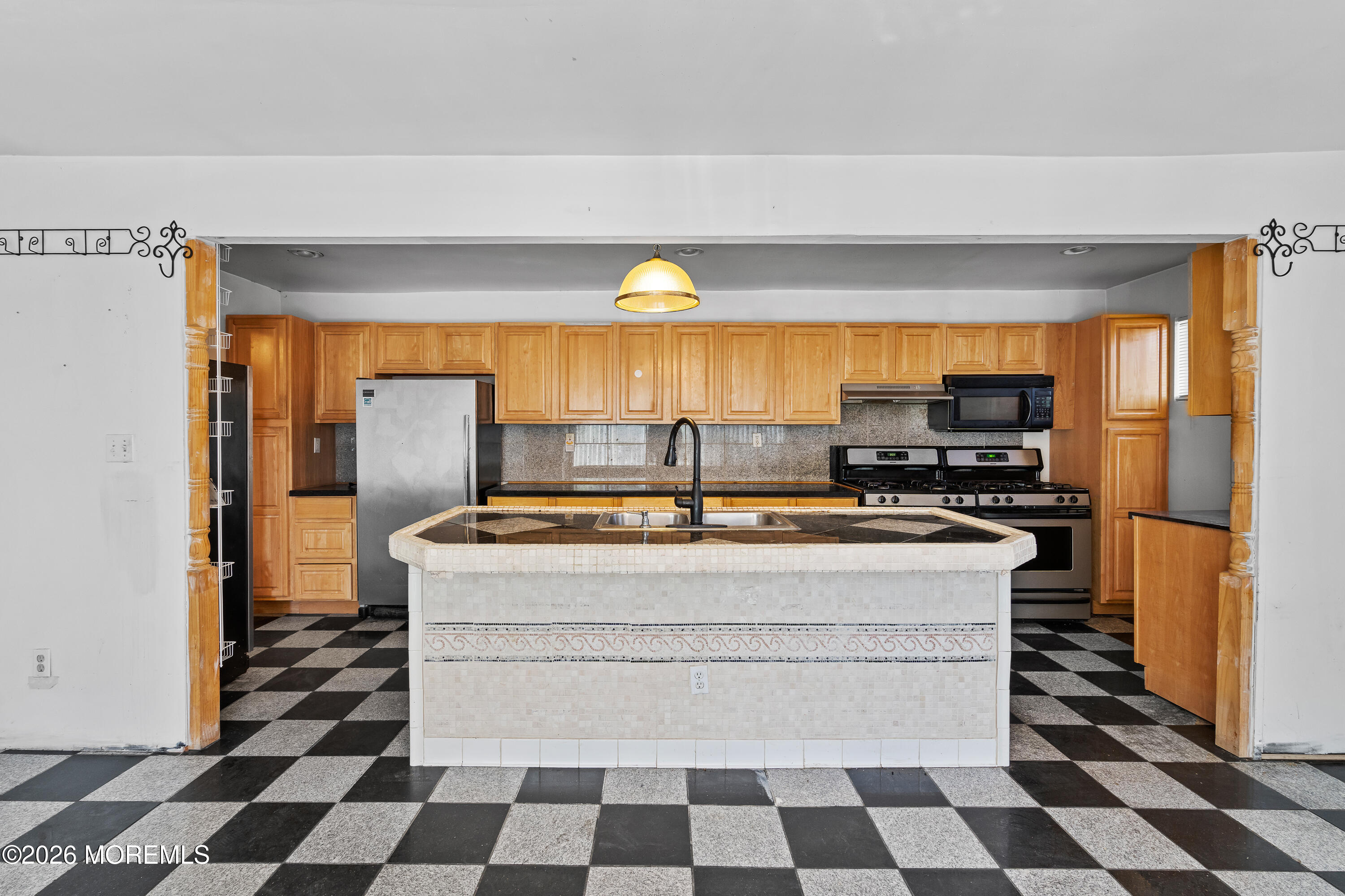 271 Joe Parker Road Lakewood, NJ 08701 - Photo 14 of 35 Kitchen