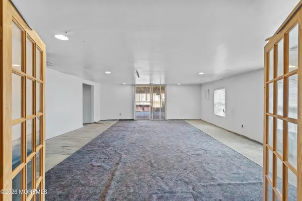 $1,000,000 | 271 Joe Parker Road, Lakewood, NJ 08701