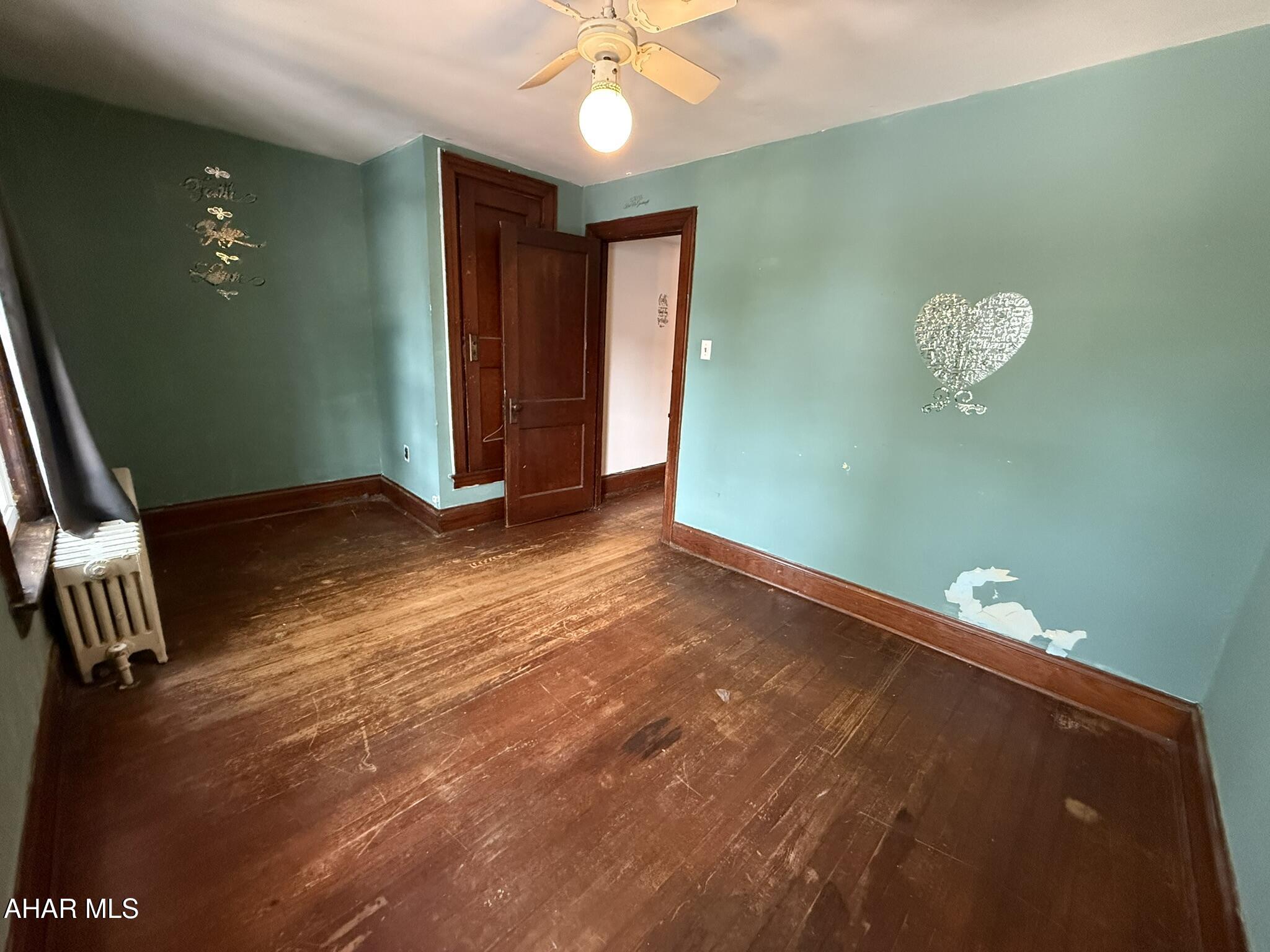 527 Moore Street Huntingdon, PA 16652 - Photo 17 of 18