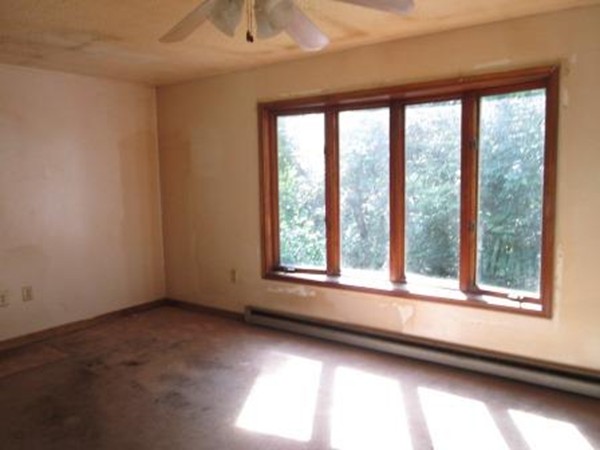1087 Wauwinet Road Barre, MA 01005 - Photo 15 of 20