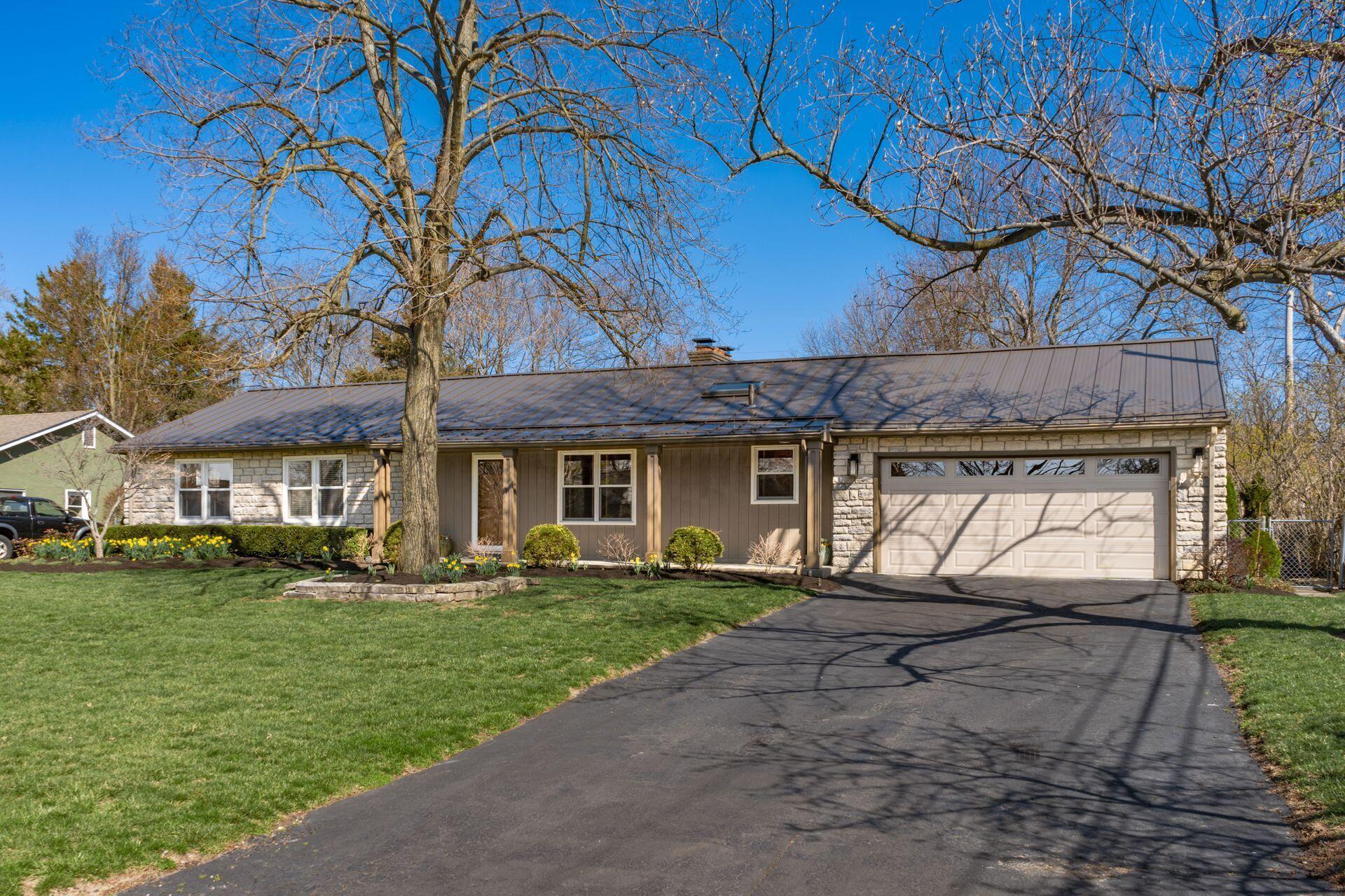 2080 Chardon Road Columbus, OH 43220 - Photo 4 of 115 2080 Chardon Road