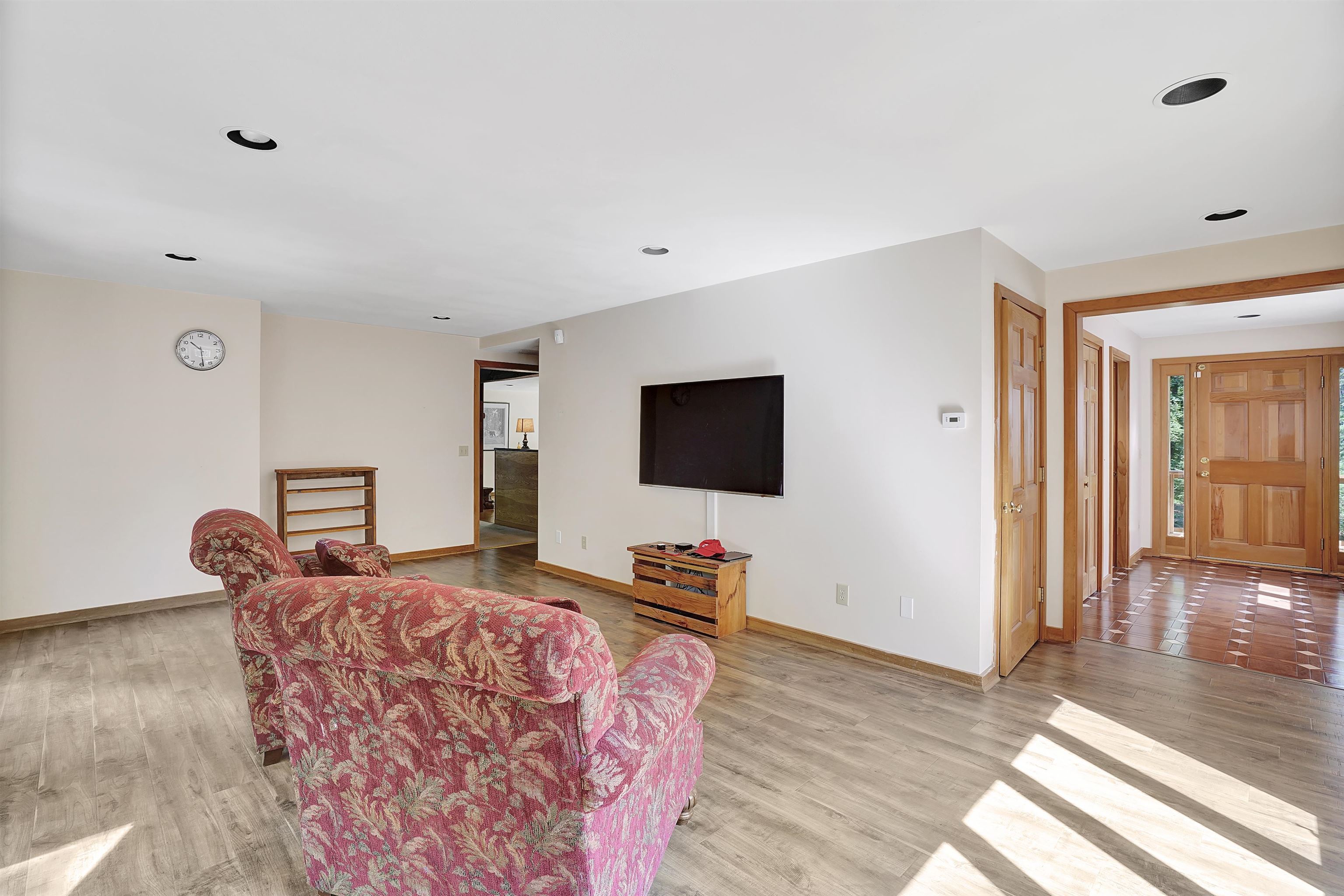 46 Fremont Road Chester, NH 03036 - Photo 11 of 37
