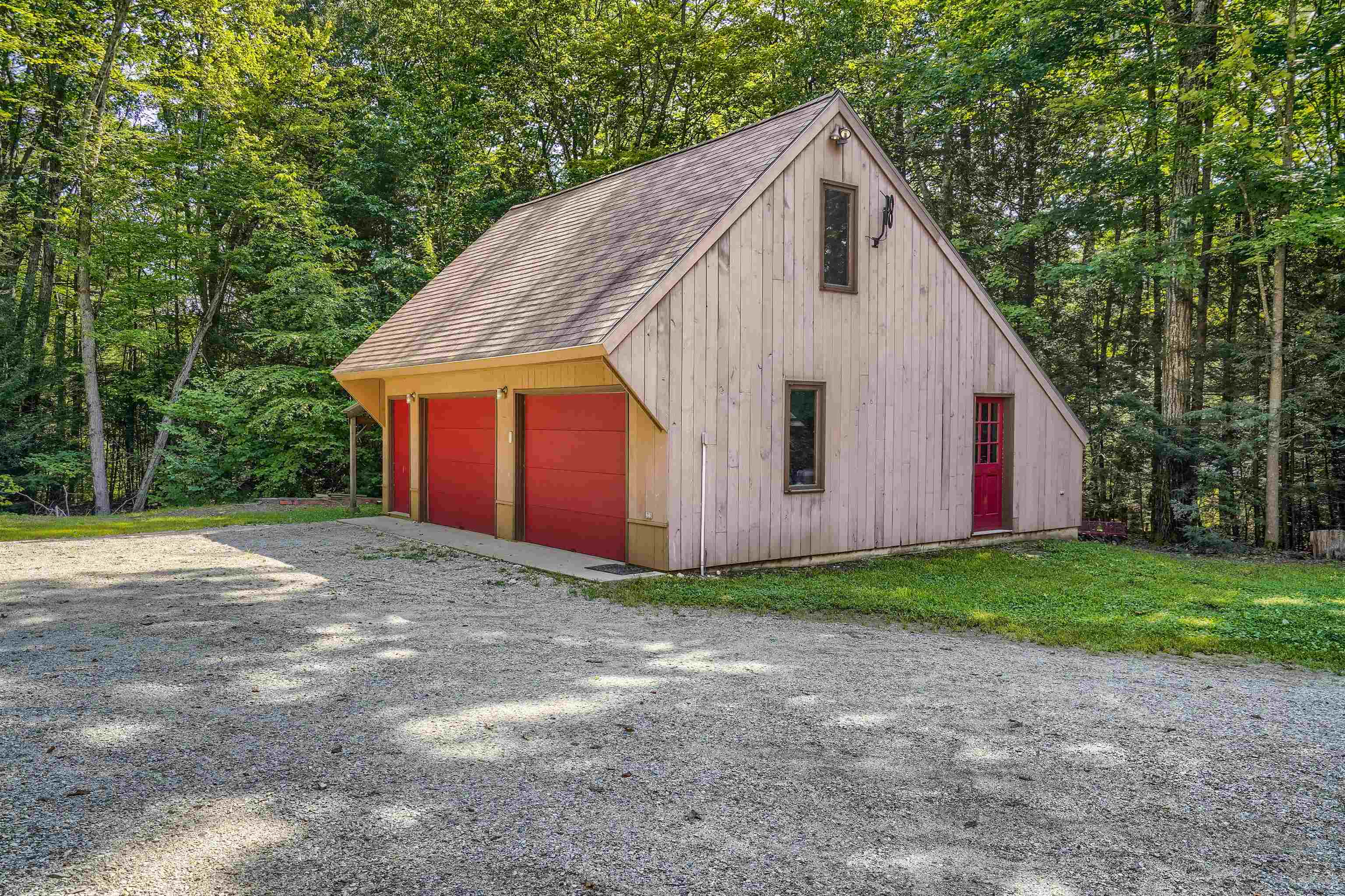 46 Fremont Road Chester, NH 03036 - Photo 31 of 37