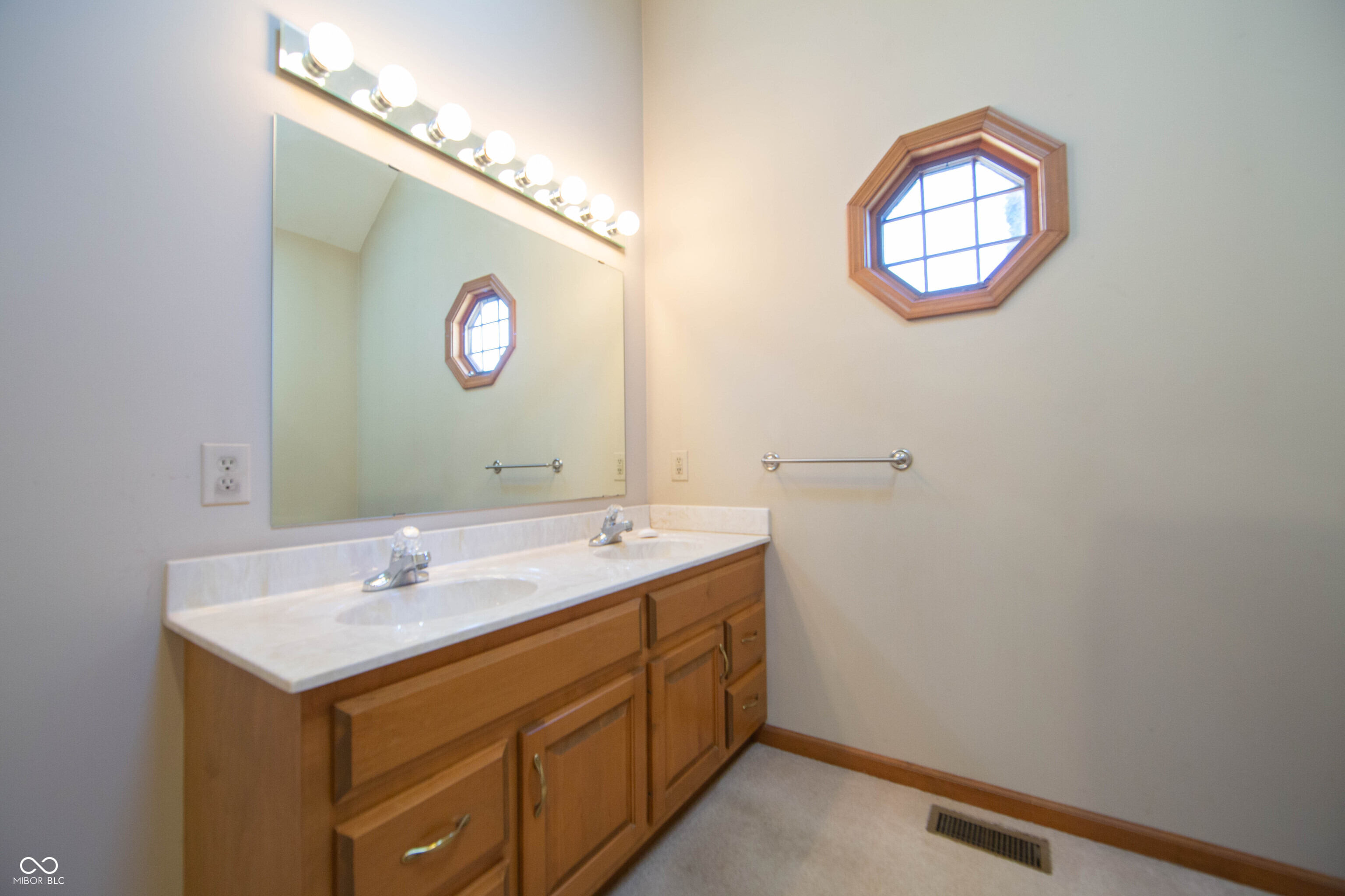 4014 North Centerline Road Franklin, IN 46131 - Photo 15 of 39 Gallery Image 15
