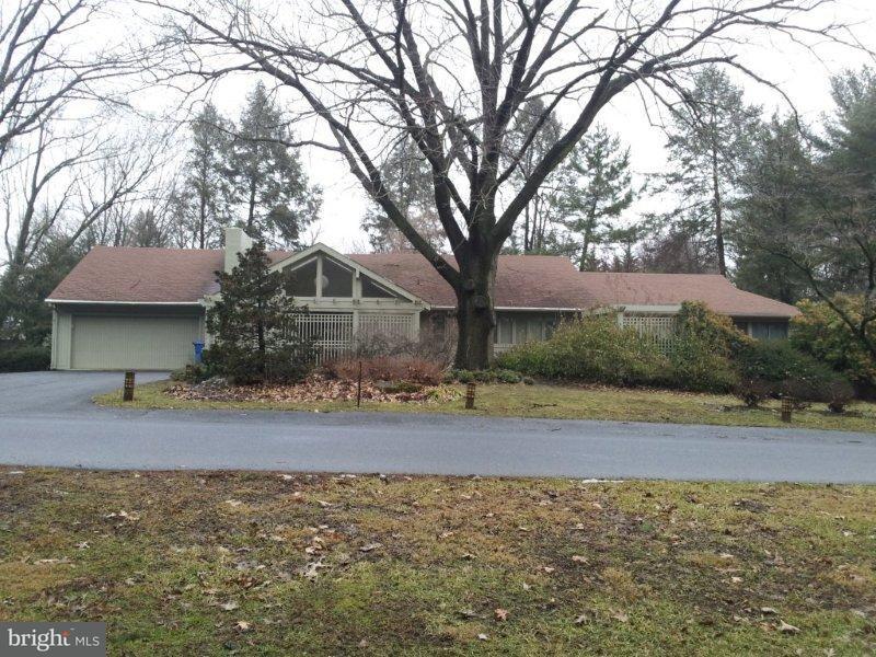 390 Arbor Road Lancaster, PA 17601 - Photo 1 of 23 Gallery Image 1