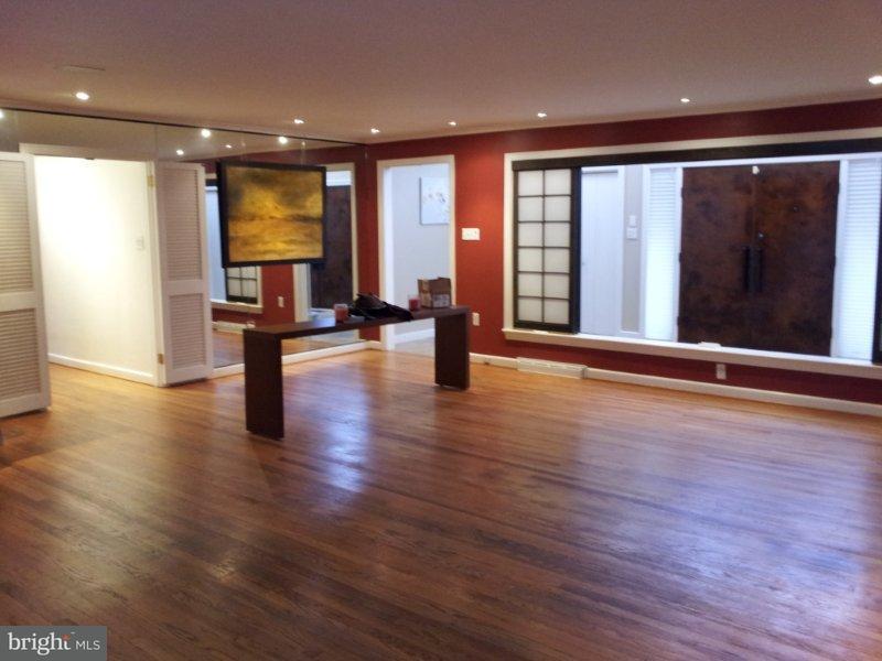 390 Arbor Road Lancaster, PA 17601 - Photo 11 of 23 Gallery Image 11