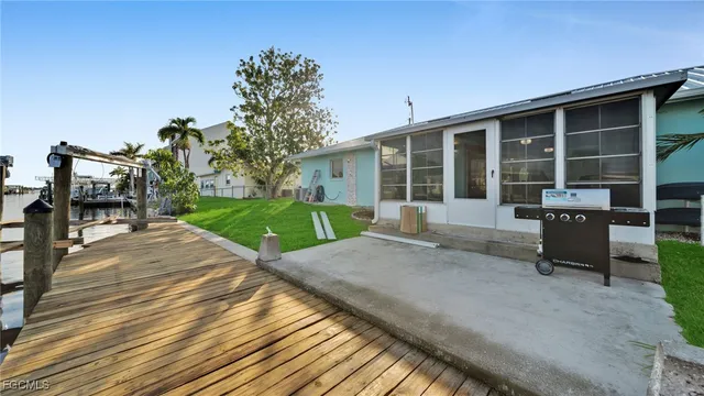 a view of a house with sitting area