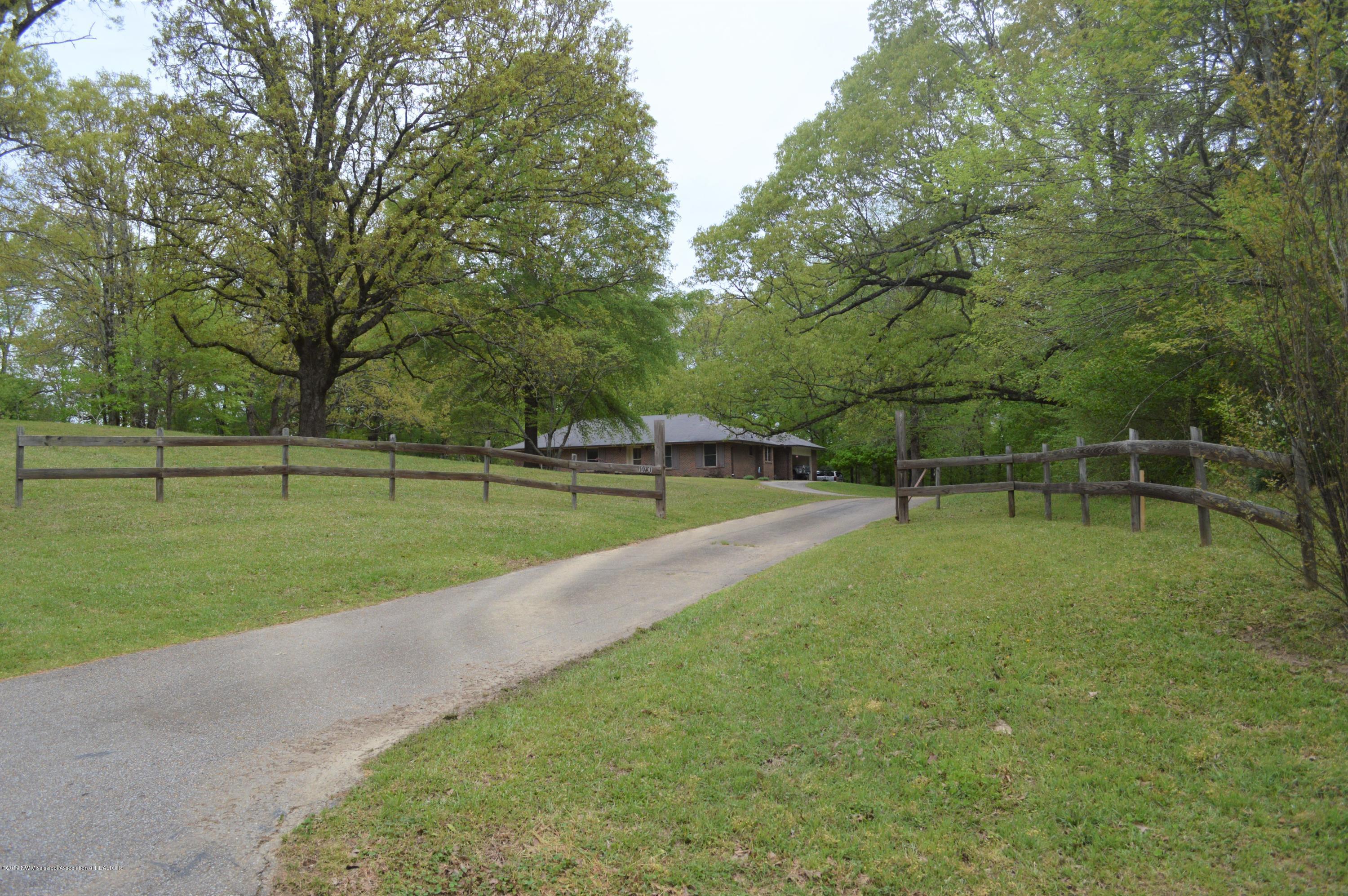 10730 Woolsey Road Olive Branch, MS 38654 - Photo 4 of 46 DSC_0049