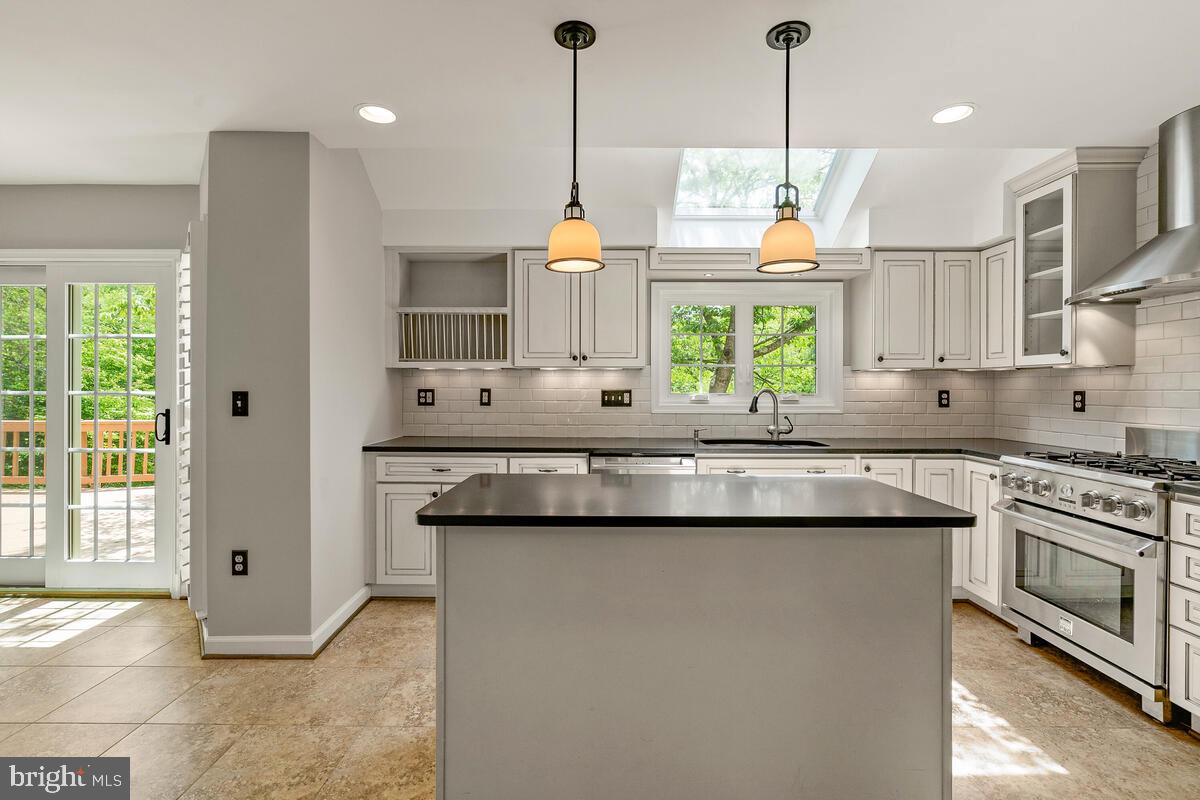 12124 Orchard View Road Gaithersburg, MD 20878 - Photo 14 of 51