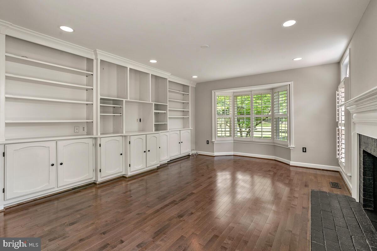 12124 Orchard View Road Gaithersburg, MD 20878 - Photo 16 of 51