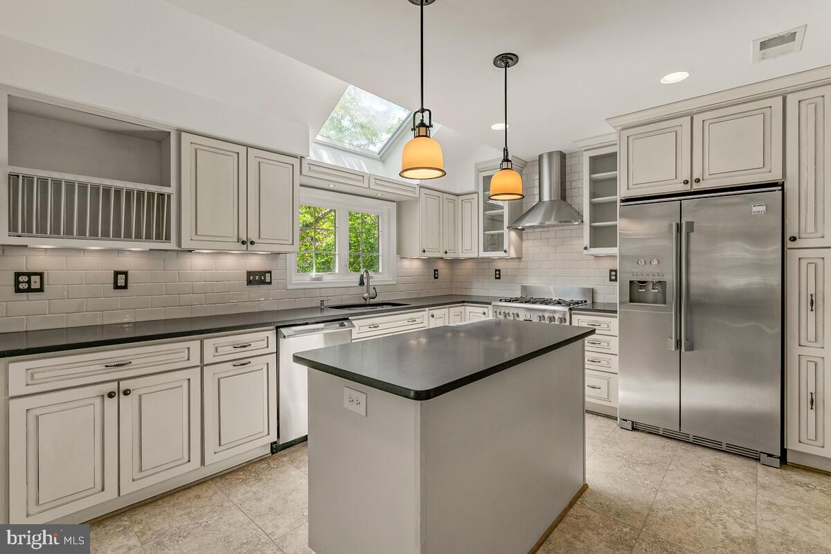 12124 Orchard View Road Gaithersburg, MD 20878 - Photo 17 of 51