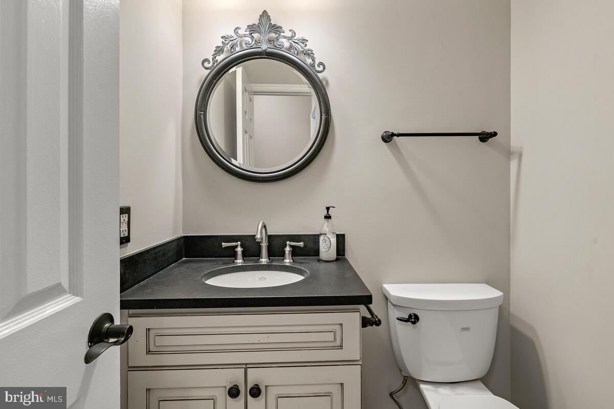 12124 Orchard View Road Gaithersburg, MD 20878 - Photo 18 of 51